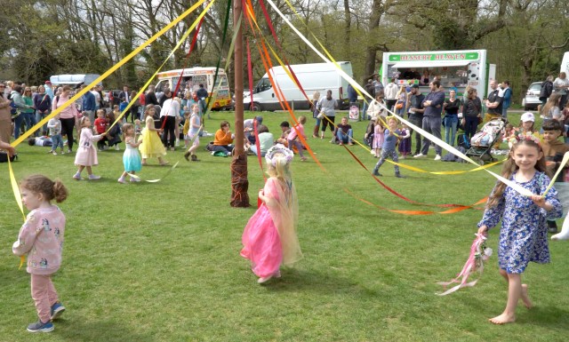 Maypole Kids Maypole Returns to Southborough – Southborough News
